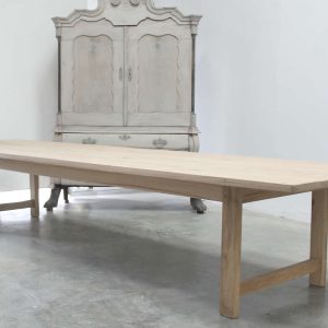 Large impressive Normandy table in elm with three plank top